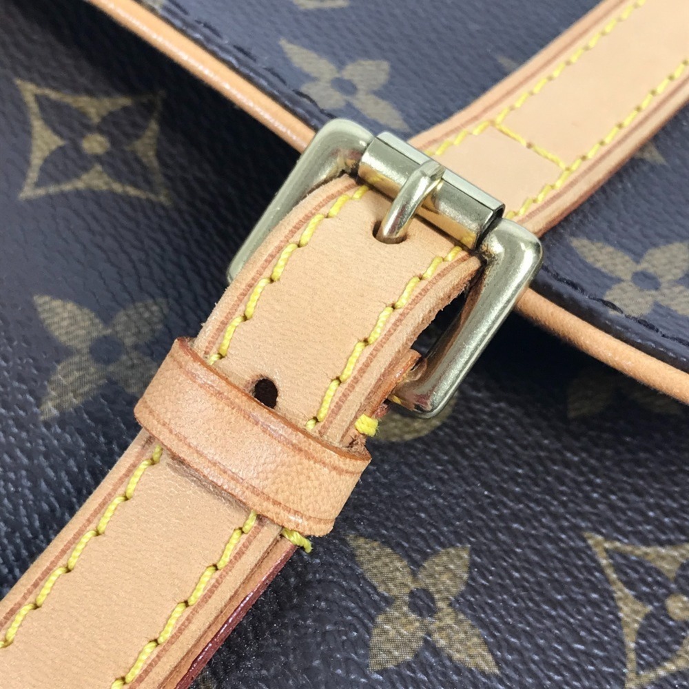 LOUIS VUITTON Authentic Brown Monogram Canvas Bag - Picture 9 of 16